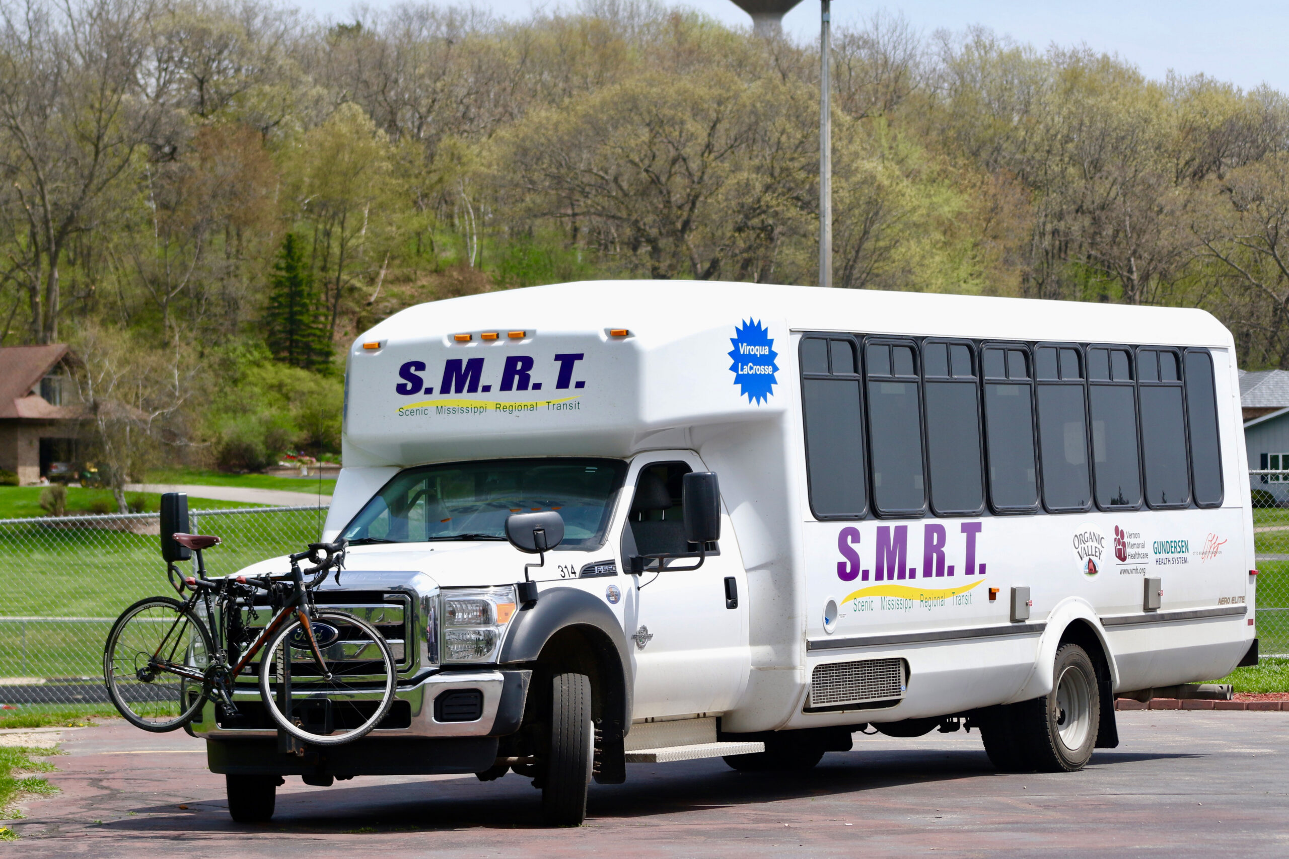 Scenic Mississippi Regional Transit (SMRT) bus